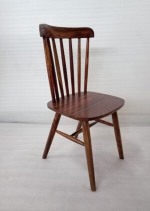 Kraftiq Chair