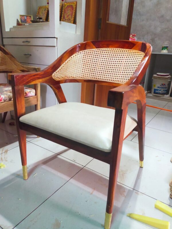Kraftiq Chair