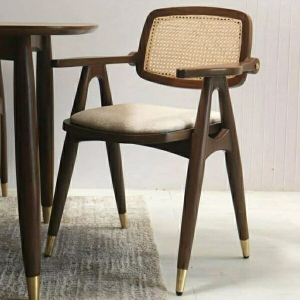 Kraftiq Chair