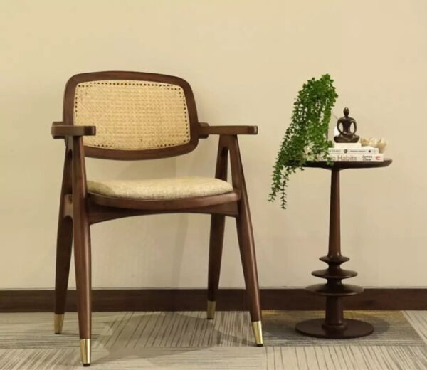 Kraftiq Chair