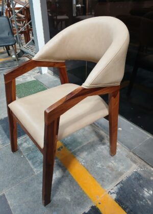 Kraftiq Chair