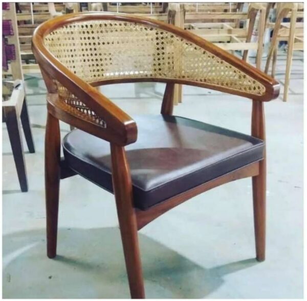 Kraftiq Chair