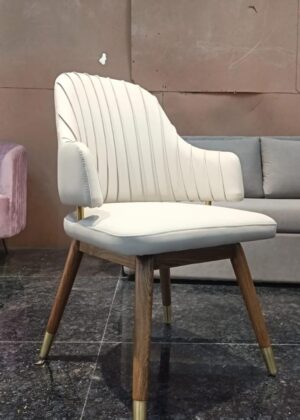 Kraftiq Chair