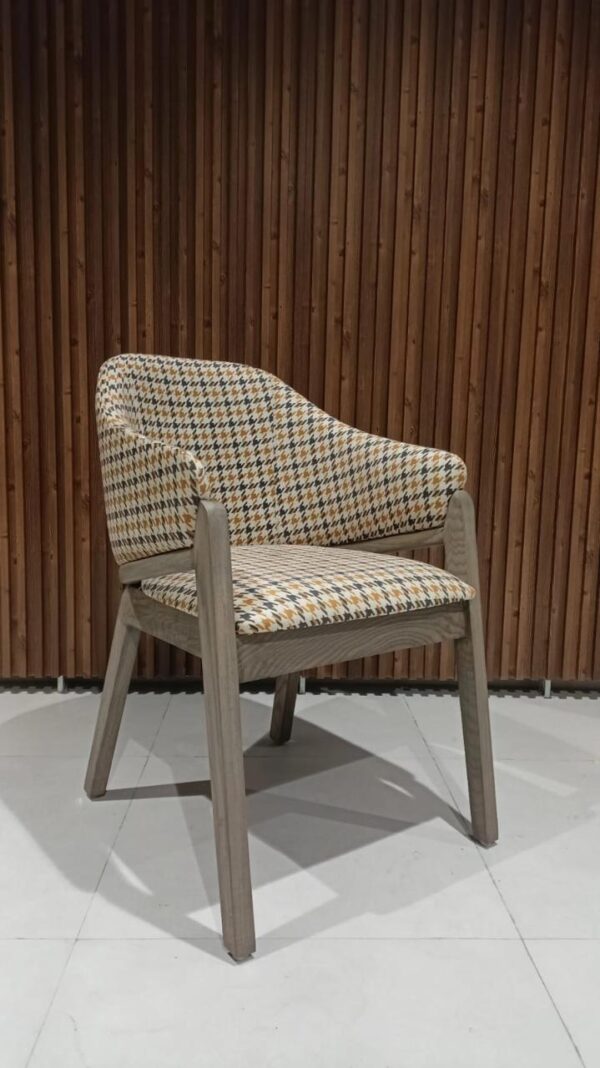 Kraftiq Chair