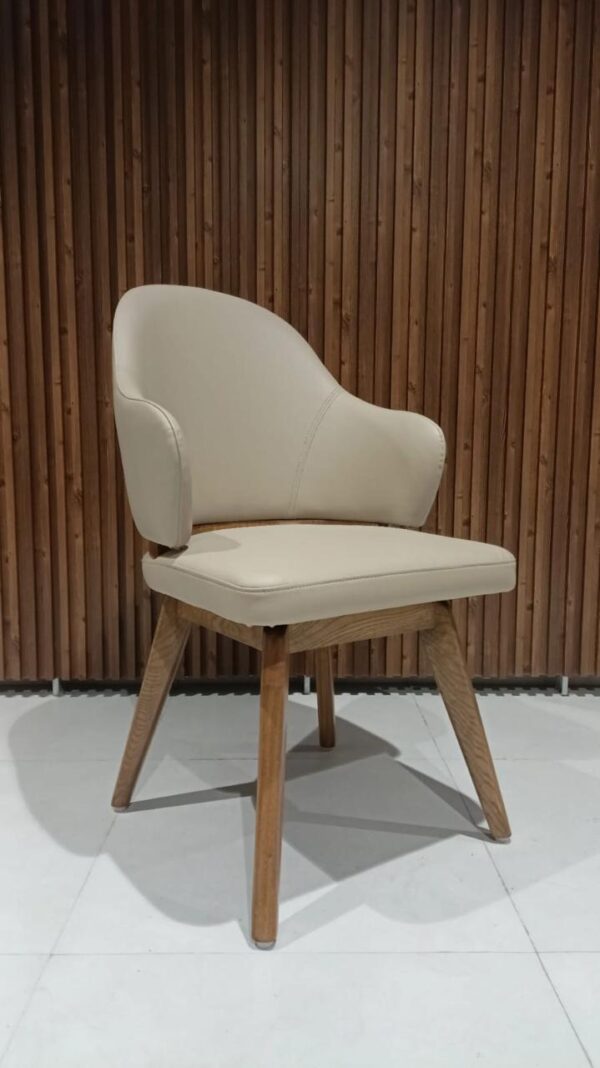 Kraftiq Chair