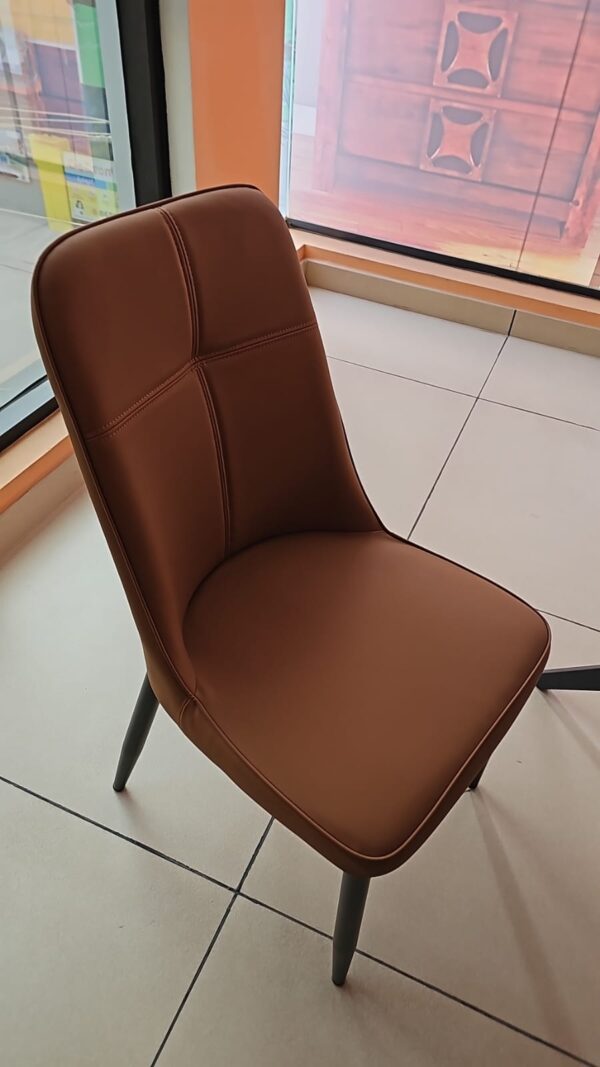 Kraftiq Chair