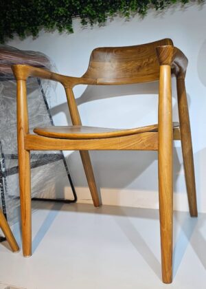 Kraftiq Chair