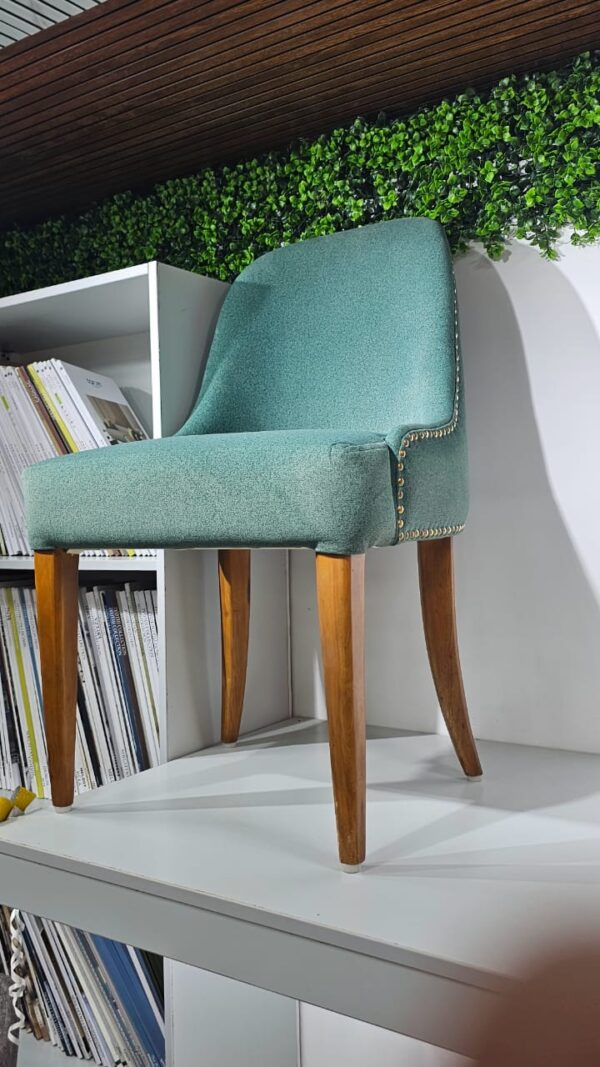 Kraftiq Chair
