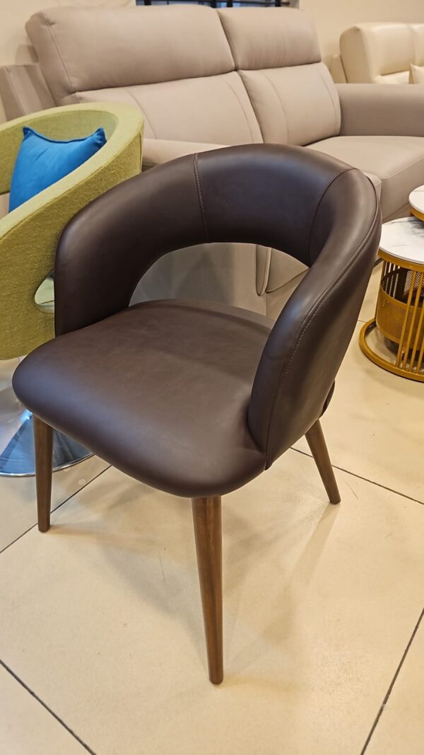 Kraftiq Chair