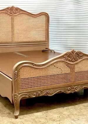 Kraftiq Premium Bed (B-46)