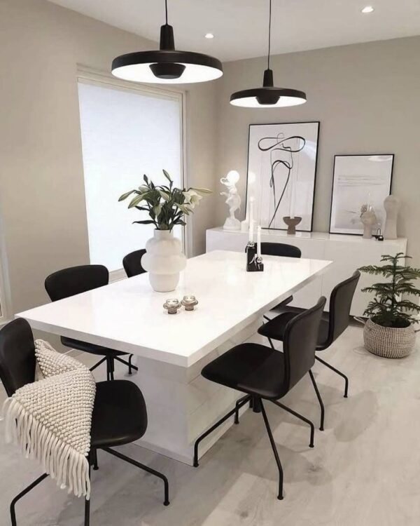 Kraftiq Dining Table (D-18)