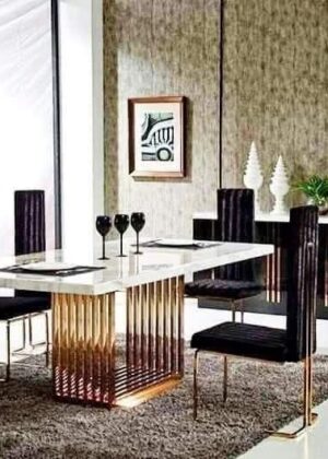 Kraftiq Dining Table (D-19)