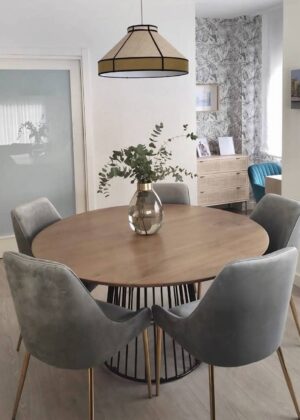 Kraftiq Dining Table (D-21)