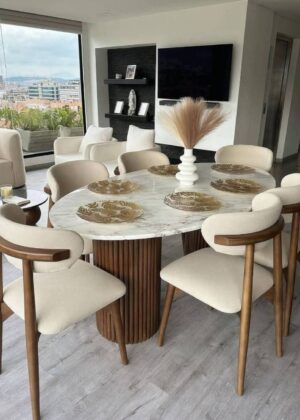 Kraftiq Dining Table (D-23)