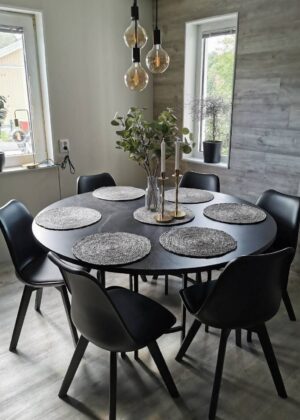Kraftiq Dining Table (D-24)