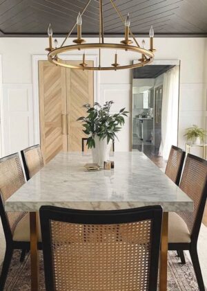 Kraftiq Dining Table (D-37)