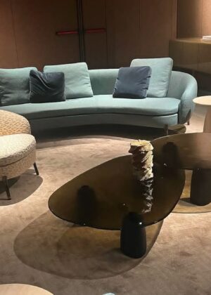 Kraftiq Premium Sofa (S-19)