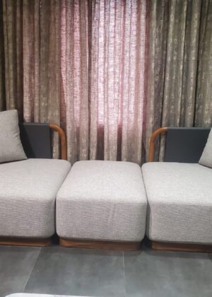 Kraftiq Premium Sofa (S-95)