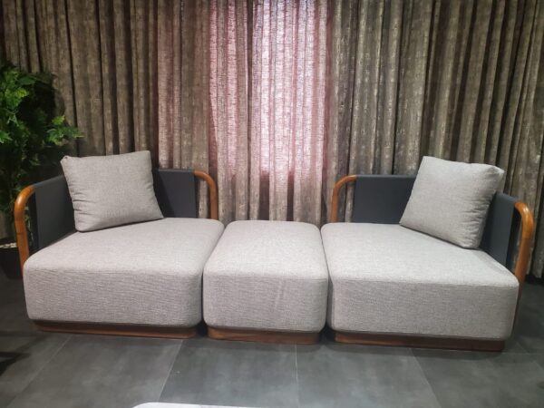 Kraftiq Premium Sofa (S-95)