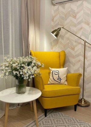 Kraftiq Lounge Chair (C-121)