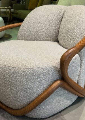 Kraftiq Lounge Chair (C-129)