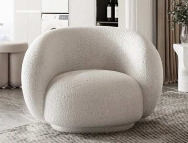 Kraftiq Lounge Chair (C-135)