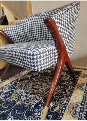 Kraftiq Lounge Chair (C-136)