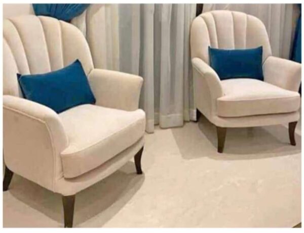 Kraftiq Lounge Chair (C-140)