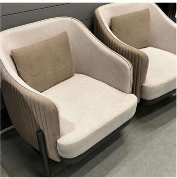 Kraftiq Lounge Chair (C-178)