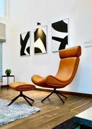 Kraftiq Lounge Chair (C-24)