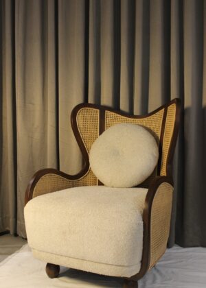Kraftiq Lounge Chair (C-11)