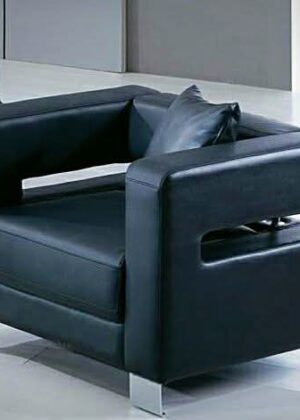 Kraftiq Lounge Chair (C-100)